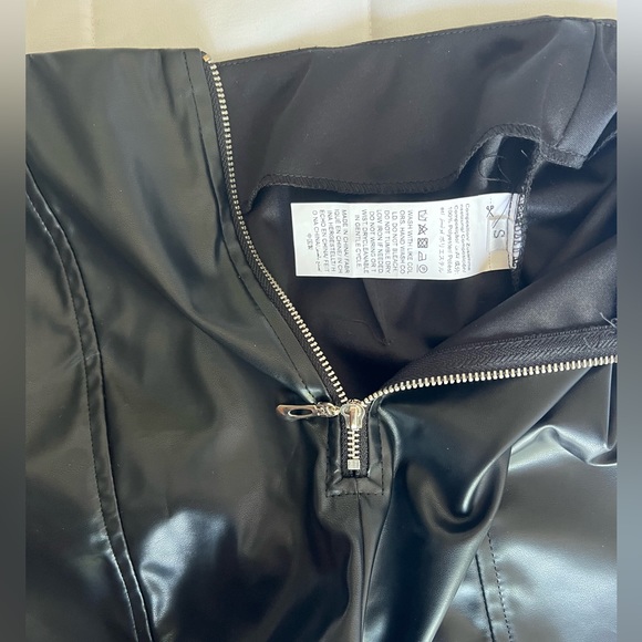 Black leather shorts (was for Taylor Swift Eras Tour) - Picture 6 of 6